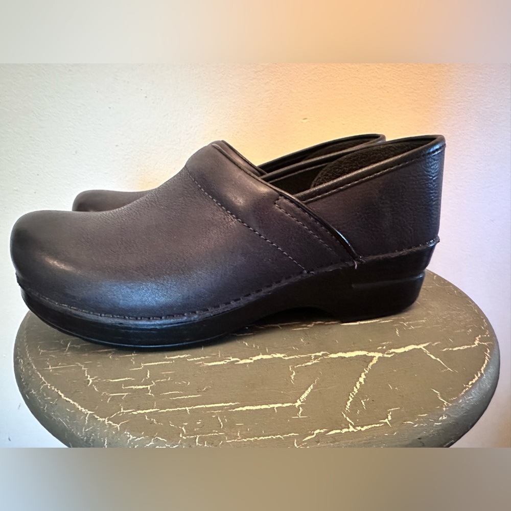 Dansko ⭐️ Professional Clogs Matte Dark Grey Size 40 (9-9.5) New, no box 😊 - Picture 4 of 8